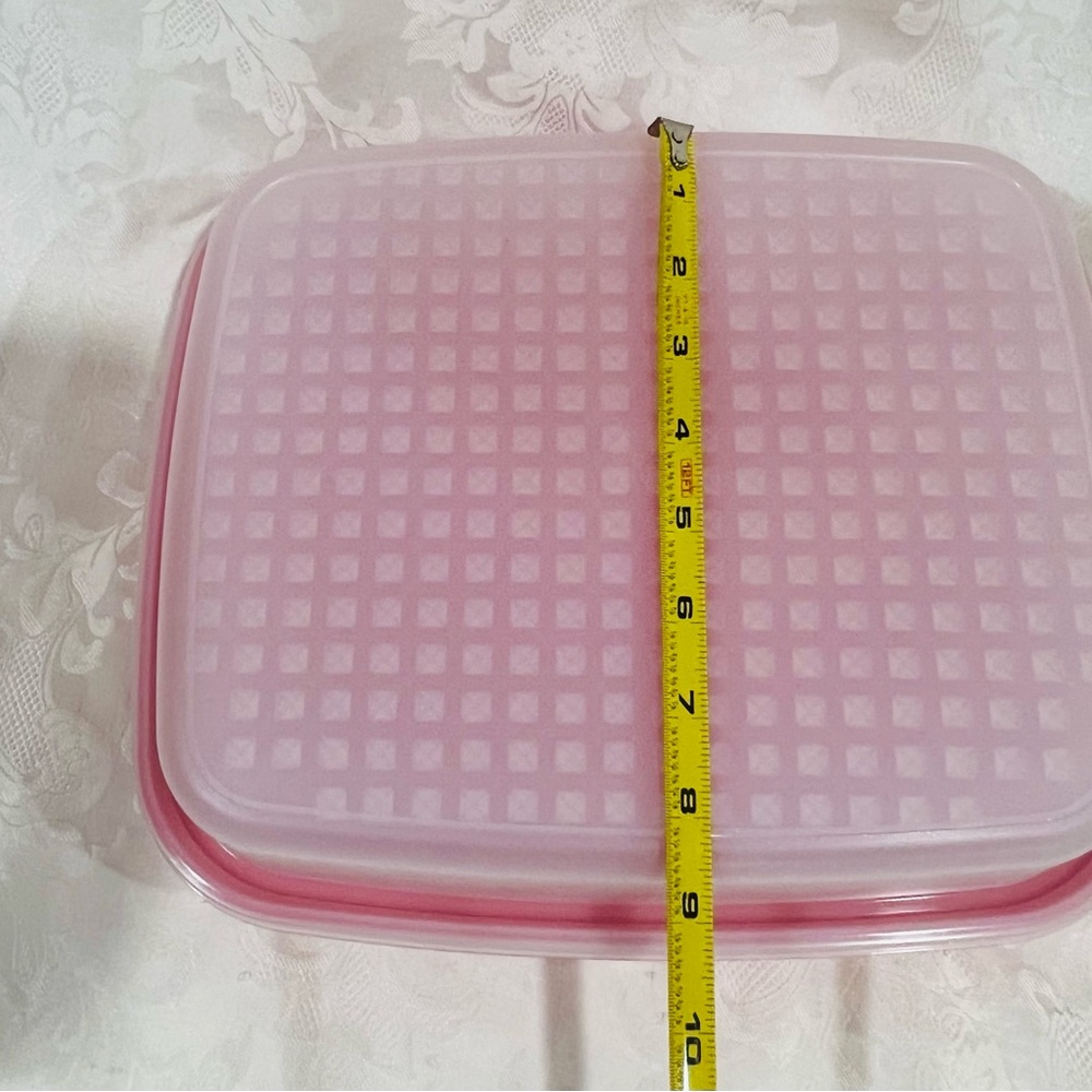 NEW in package Tupperware Season Serve Container, 2 pieces - Picture 7 of 14